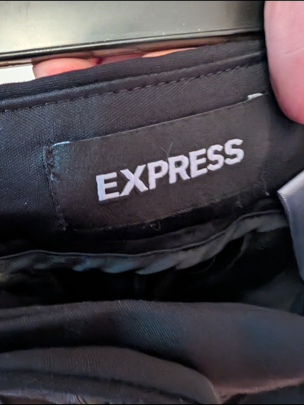 Express Black Cropped Tailored Ankle Pants - Picture 6 of 7